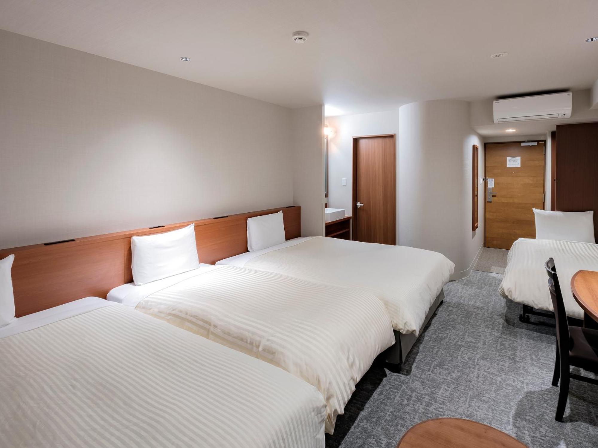 Vessel Hotel Miyakonojō Esterno foto